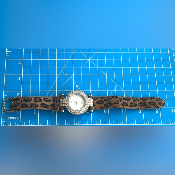 Adrienne Watch: 🆕 Leopard Print Leather Band - Picture 4 of 8